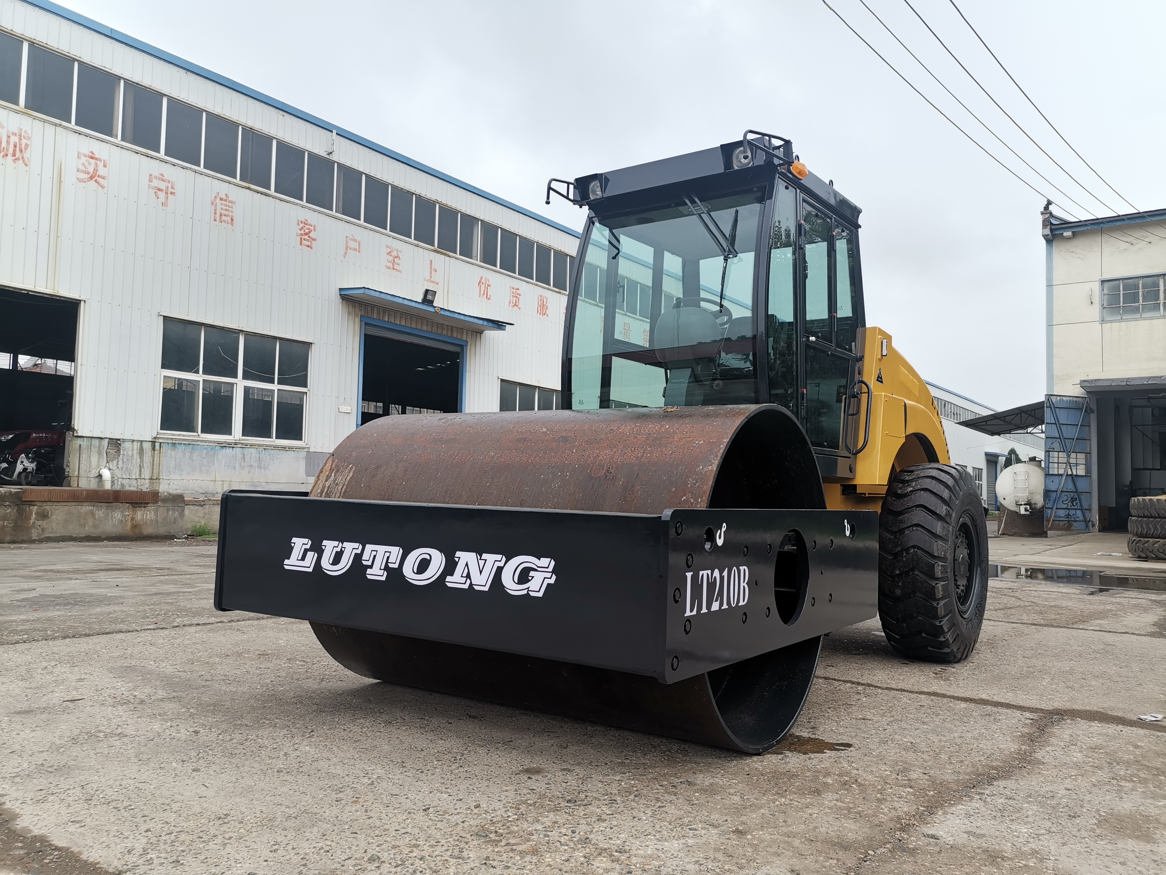 LT210B Great Apisonadoras Soil Compactor 10ton-18ton Asphalt